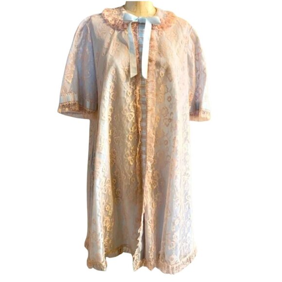 Saks Fifth Avenue Blue and Pink Lace House Coat Robe With Pocket Women’s Vintage - Picture 1 of 14